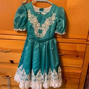 Vintage golden age formal dress.  Size 10. Pagent/wedding.